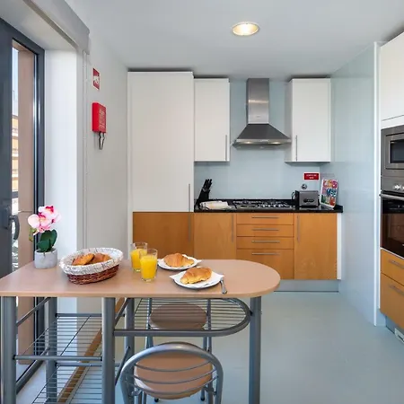 Apartamento Sunria * 奥良